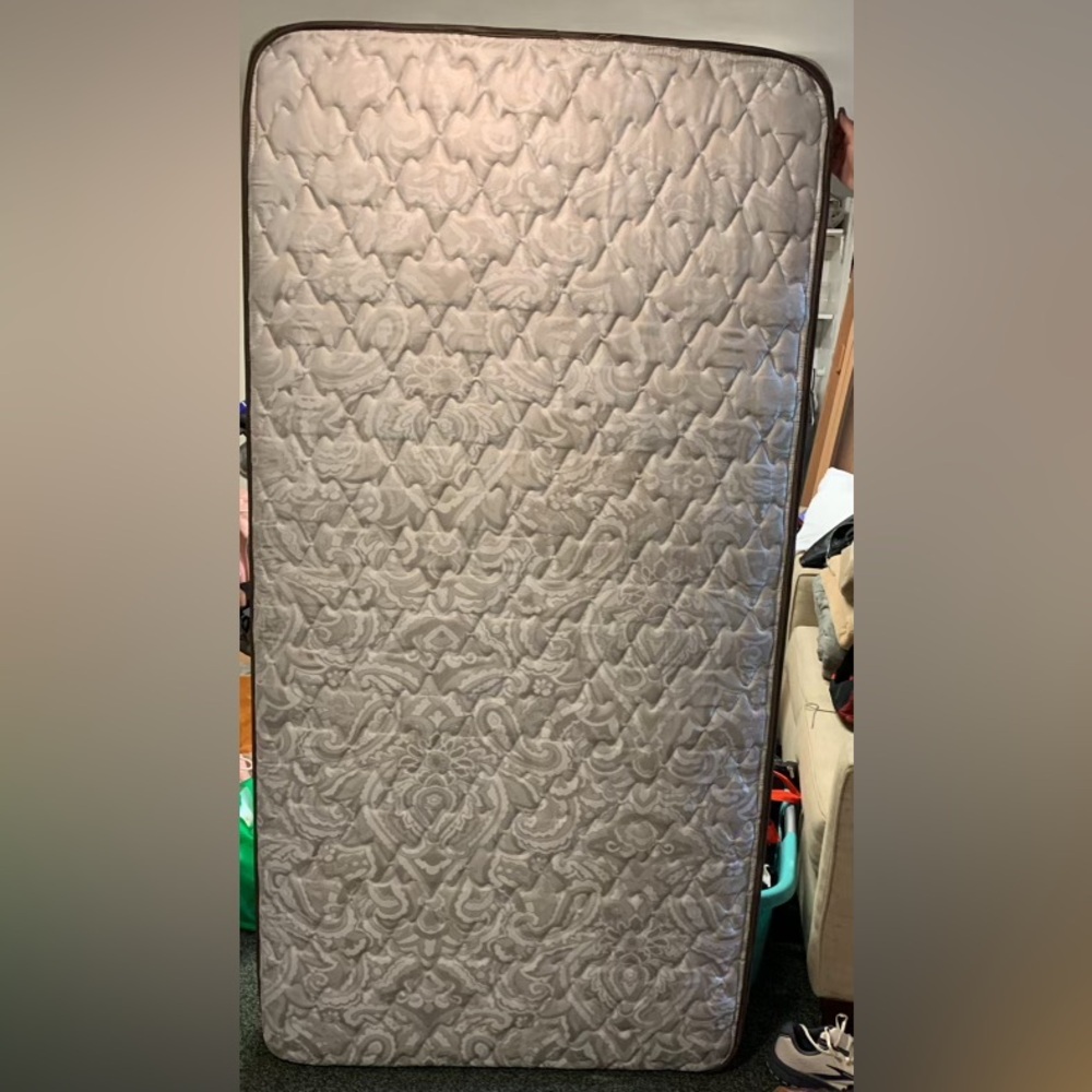 Twin Mattress, like new.
